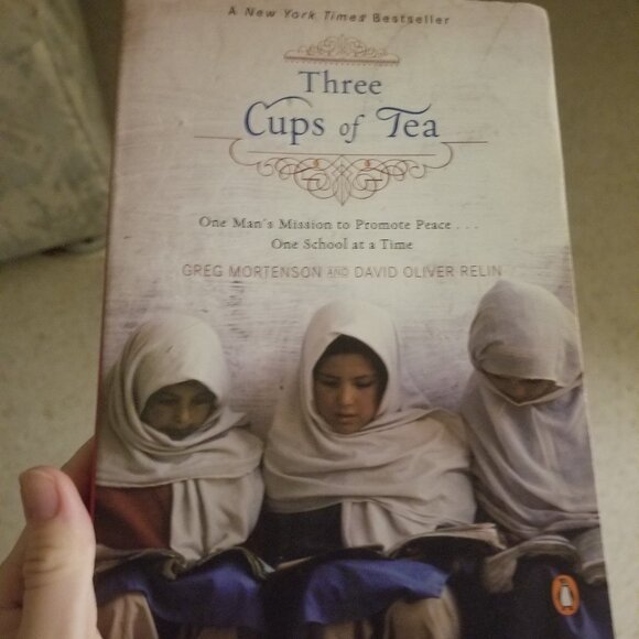 Three Cups of Tea book - Picture 1 of 1